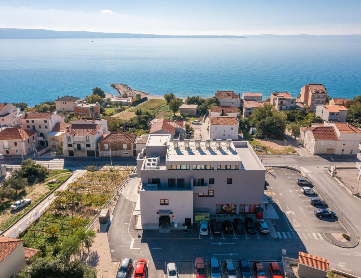 Mintos Luxury Resort Podstrana Buitenkant foto