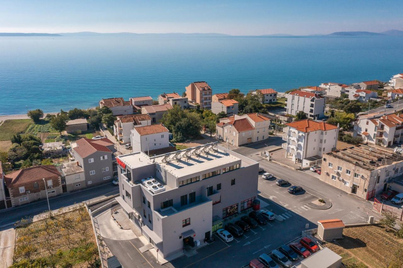 Mintos Luxury Resort Podstrana Buitenkant foto